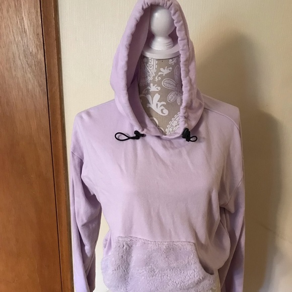 wild fable Tops - Wild Fable cropped hooded sweatshirt, Small